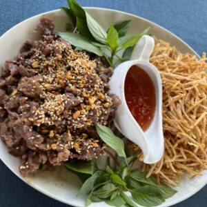 Gỏi bò khoai môn