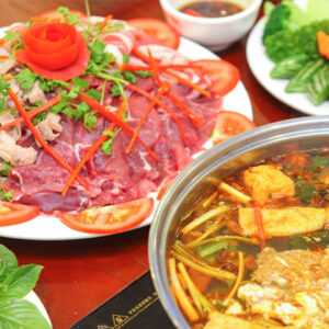 Lẩu riêu cua bắp bò sườn sụn