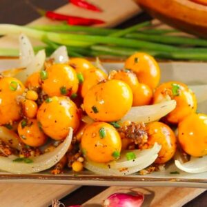 Trứng gà non cháy tỏi